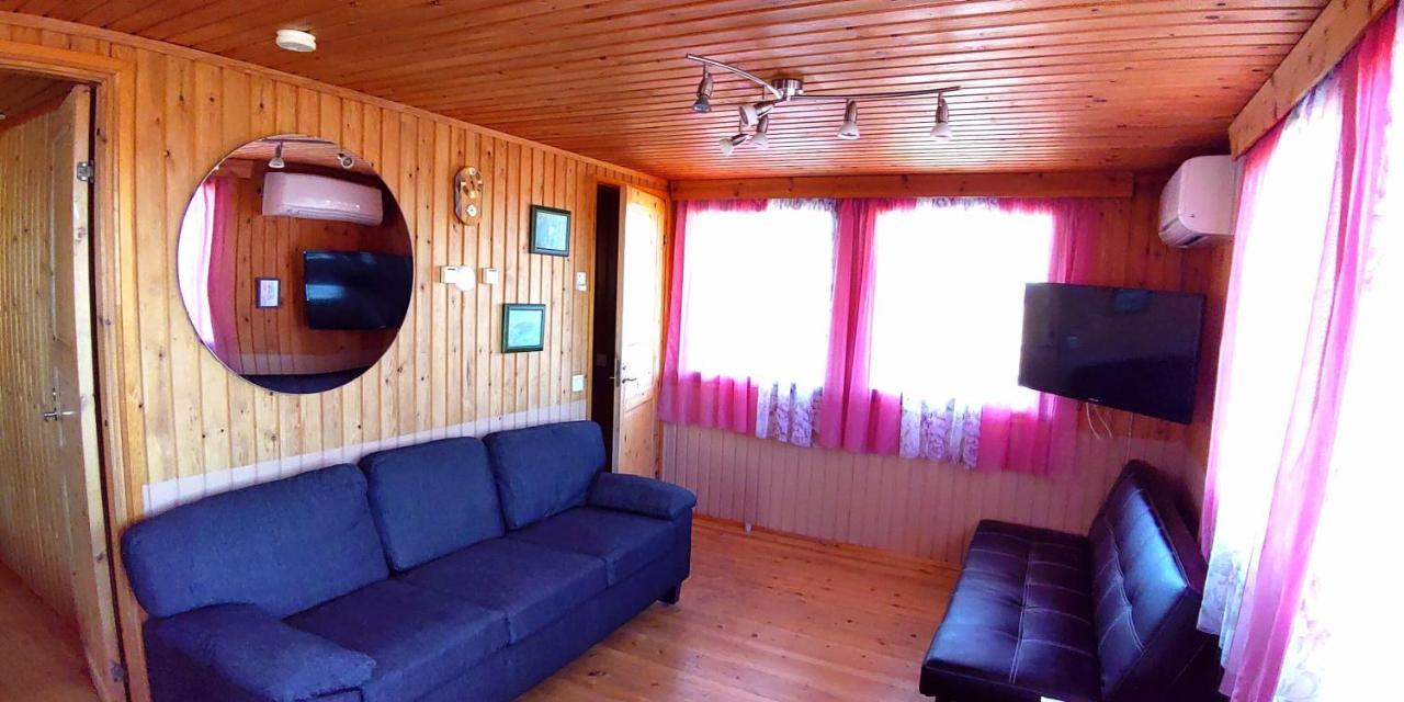 Ullan Kyla Hotel Kittilä Esterno foto